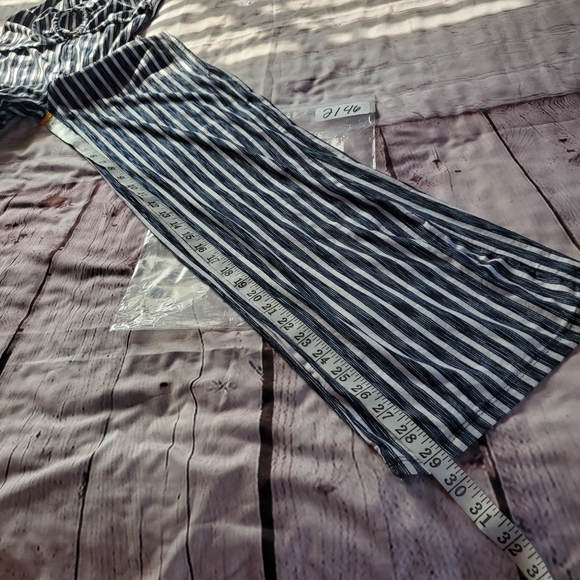 Italy Moda Jumpsuit Striped Blue Sleeveless Belted Size Small Pull-on Stretch - Picture 9 of 9